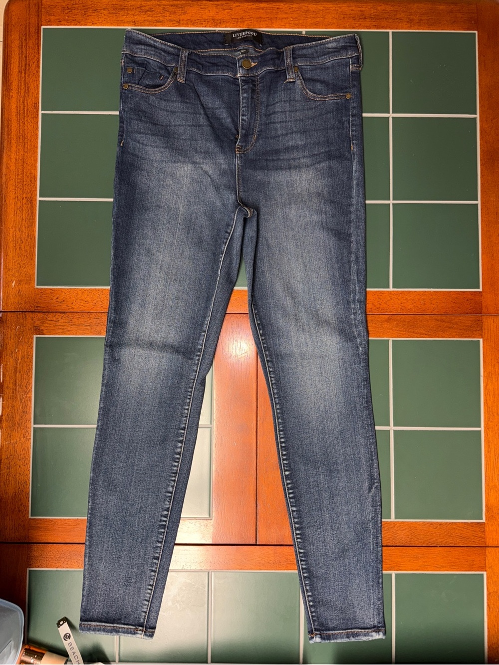 Liverpool Skinny Women's Jeans in Medium Wash size 12/31